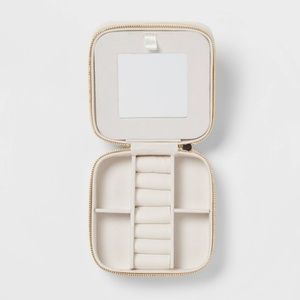 Brightroom Ivory Gold Zip Travel Accessory Jewelry Box